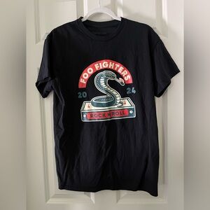 Men’s Foo Fighters Cobra Snake Rock & Roll Music Band Shirt Black Size M